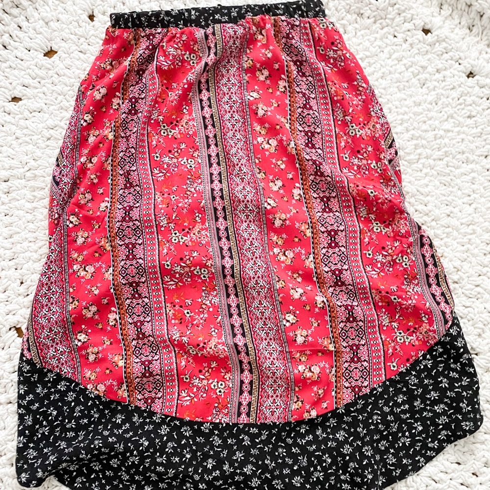 Girls skirt - Picture 2 of 3